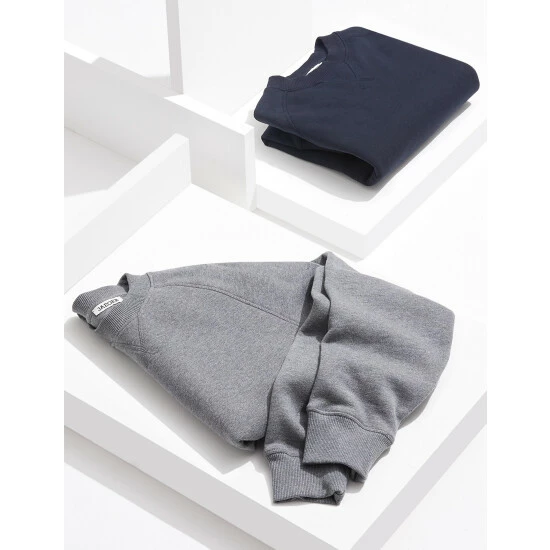 JAEGER Cotton With Wool Blend Crew Neck Sweater Men Navy 5 JAEGER Cotton With Wool Blend Crew Neck Sweater Men Navy - Image 5