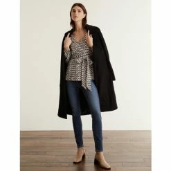 JAEGER Jersey Printed V-Neck Long Sleeve Top Women Black Mix 19 JAEGER Jersey Printed V-Neck Long Sleeve Top Women Black Mix -JAEGER Shop unnamed file 1196