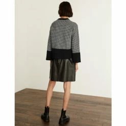 JAEGER Merino Wool Rich Dogtooth Jumper Women Black Mix -JAEGER Shop unnamed file 1229