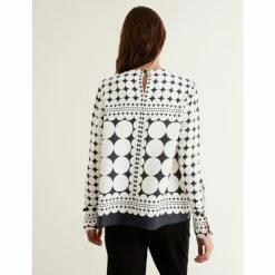 JAEGER Geometric Long Sleeve Top Women Ivory/black 14 JAEGER Geometric Long Sleeve Top Women Ivory/black -JAEGER Shop unnamed file 1389