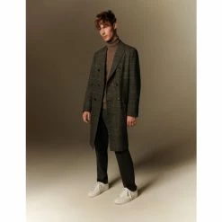 JAEGER British Wool Checked Double Breasted Coat Men Grey Mix 18 JAEGER British Wool Checked Double Breasted Coat Men Grey Mix -JAEGER Shop unnamed file 1490