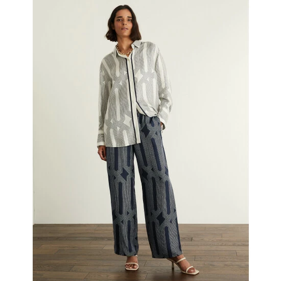 JAEGER Pure Silk Printed Wide Leg Trousers Women Navy 3 JAEGER Pure Silk Printed Wide Leg Trousers Women Navy - Image 3