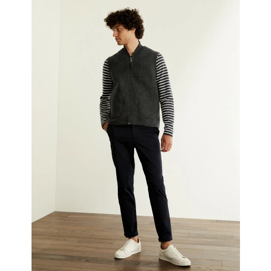 JAEGER Italian Wool Blend Fleece Gilet Men Charcoal 2 JAEGER Italian Wool Blend Fleece Gilet Men Charcoal - Image 2