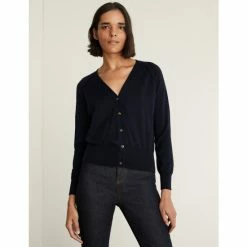 JAEGER Merino Wool Rich V-Neck Cardigan With Silk Women Light Blue 17 JAEGER Merino Wool Rich V-Neck Cardigan With Silk Women Light Blue -JAEGER Shop unnamed file 495