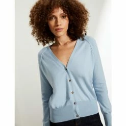 JAEGER Merino Wool Rich V-Neck Cardigan With Silk Women Light Blue 21 JAEGER Merino Wool Rich V-Neck Cardigan With Silk Women Light Blue -JAEGER Shop unnamed file 499