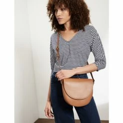 JAEGER Leather Cross Body Bag Women Tan 21 JAEGER Leather Cross Body Bag Women Tan -JAEGER Shop unnamed file 599