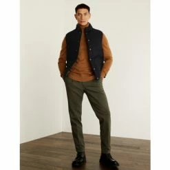 JAEGER Wool Blend Padded Gilet With Recycled Feather And Down Men Navy 23 JAEGER Wool Blend Padded Gilet With Recycled Feather And Down Men Navy -JAEGER Shop unnamed file 683