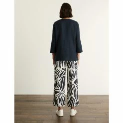 JAEGER Pure Linen V-Neck Top Women Navy 13 JAEGER Pure Linen V-Neck Top Women Navy -JAEGER Shop unnamed file 709