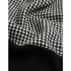 JAEGER Wool Rich Dogtooth Scarf With Cashmere Women Black Mix 8 JAEGER Wool Rich Dogtooth Scarf With Cashmere Women Black Mix -JAEGER Shop unnamed file 88